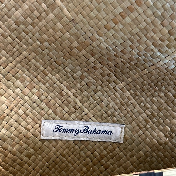 Tommy Bahama Banago Straw Wicker Clutch - Picture 7 of 8
